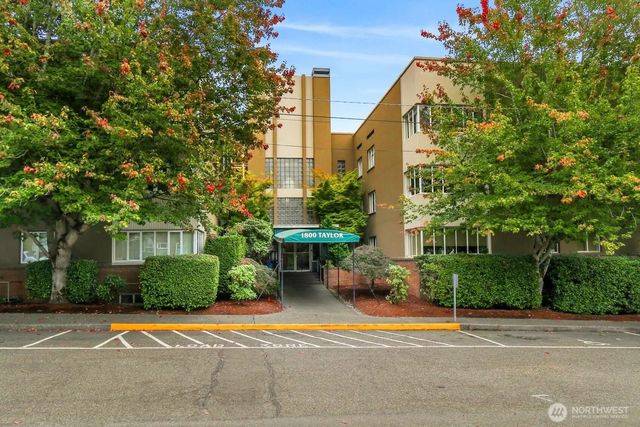 1800 Taylor Avenue N 102, Seattle