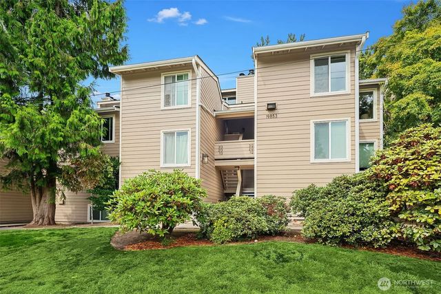 19853 25th Avenue Ne 312, Shoreline