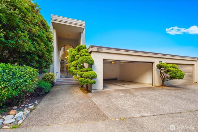 3650 26th Place W 402a, Seattle