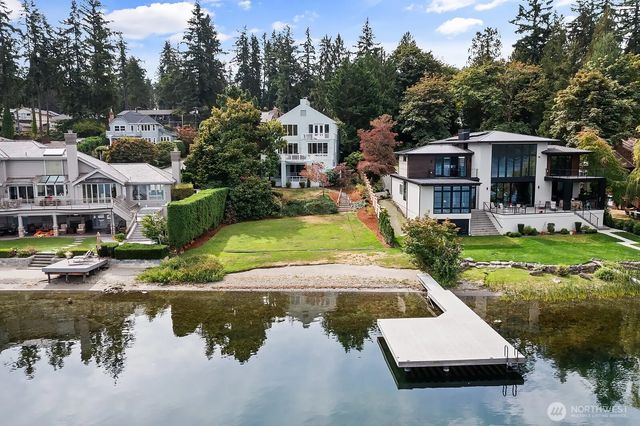 3402 W Lake Sammamish Parkway Ne, Redmond