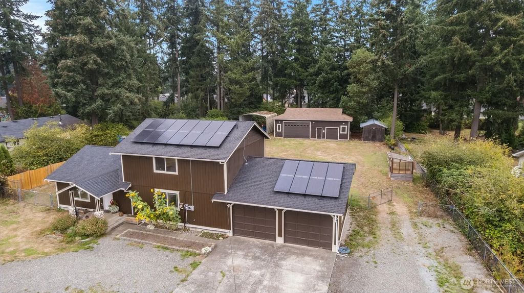 8423 191st Street E, Puyallup