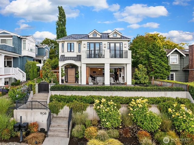 908 1st Street, Kirkland