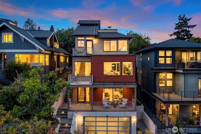 2619 Warren Avenue N, Seattle