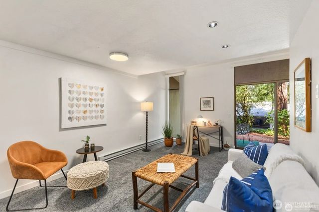 13772 Ne 60th Street 180, Redmond
