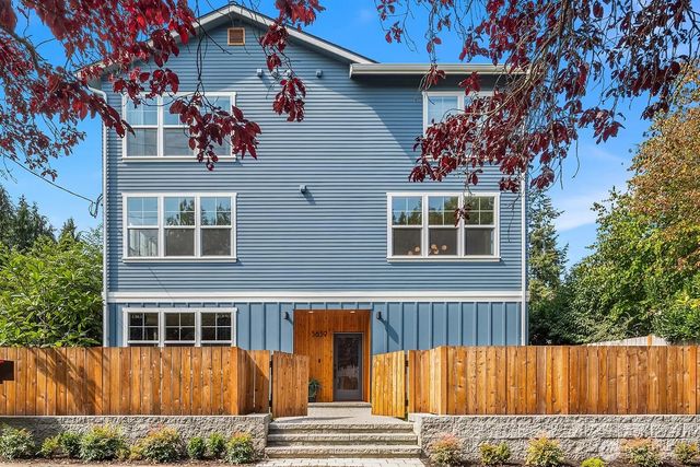 3639 34th Avenue W, Seattle
