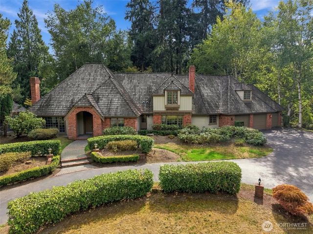21715 Ne 105th Place, Redmond