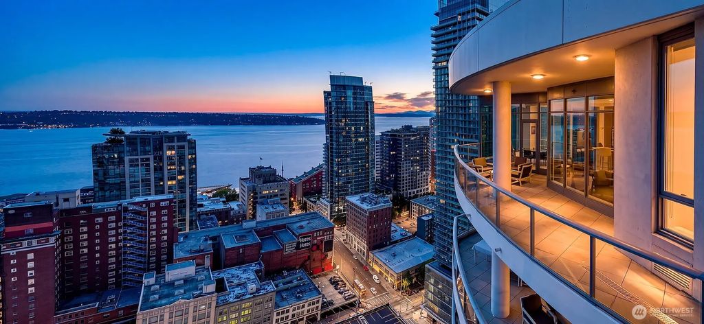 1920 4th Avenue 3102, Seattle