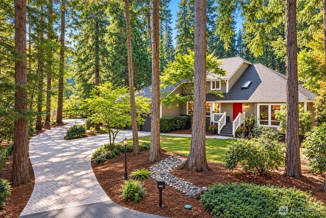 13605 Ne 48th Place, Bellevue