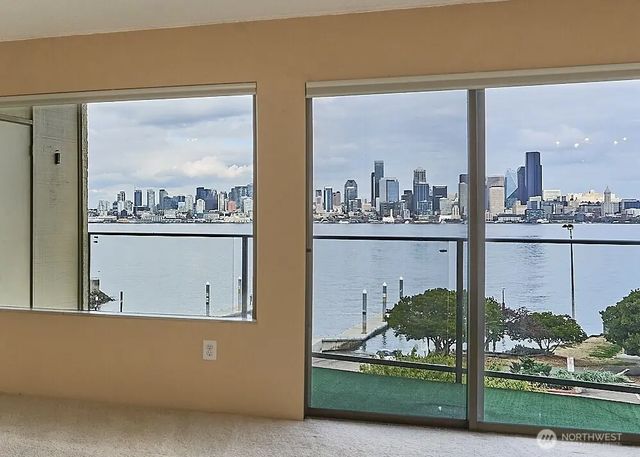 1301 Harbor Ave Sw #308, Seattle