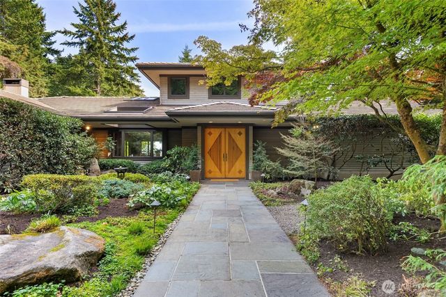 11044 Ne Boulder Place, Bainbridge Island
