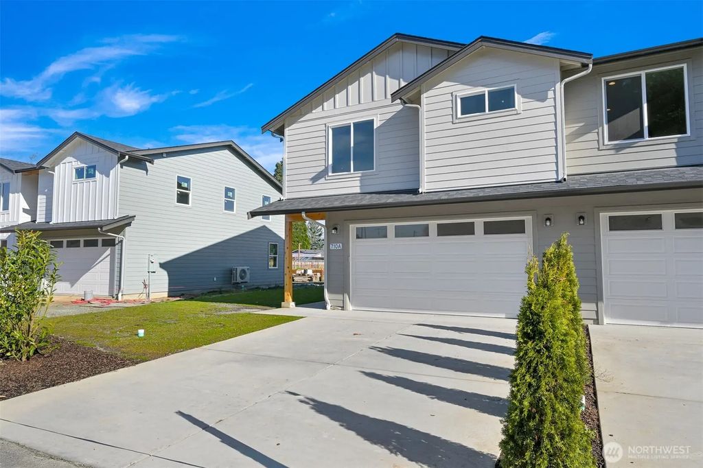 710 F And S Grade Rd A, Sedro Woolley