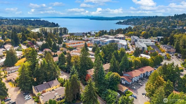 12021 100th Avenue Ne C3, Kirkland