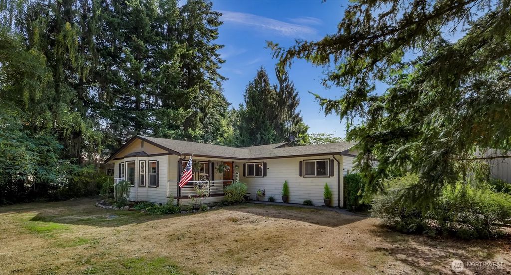 6086 Dragonfly Lane, Lynden