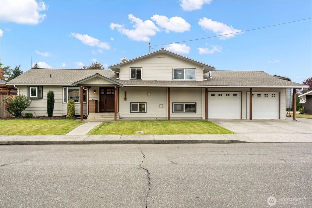 366 N Park Street, Lynden