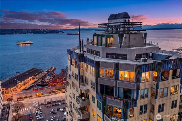 1107 1st Avenue 2002, Seattle