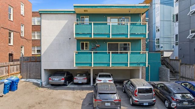 426 11th Avenue E, Seattle