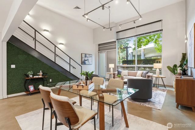 3104 Western Avenue 104, Seattle