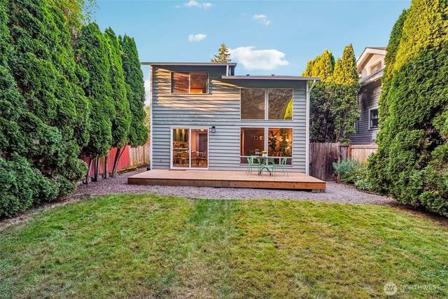 811 Ne 57th Street, Seattle