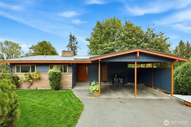 18534 55th Avenue Ne, Kenmore