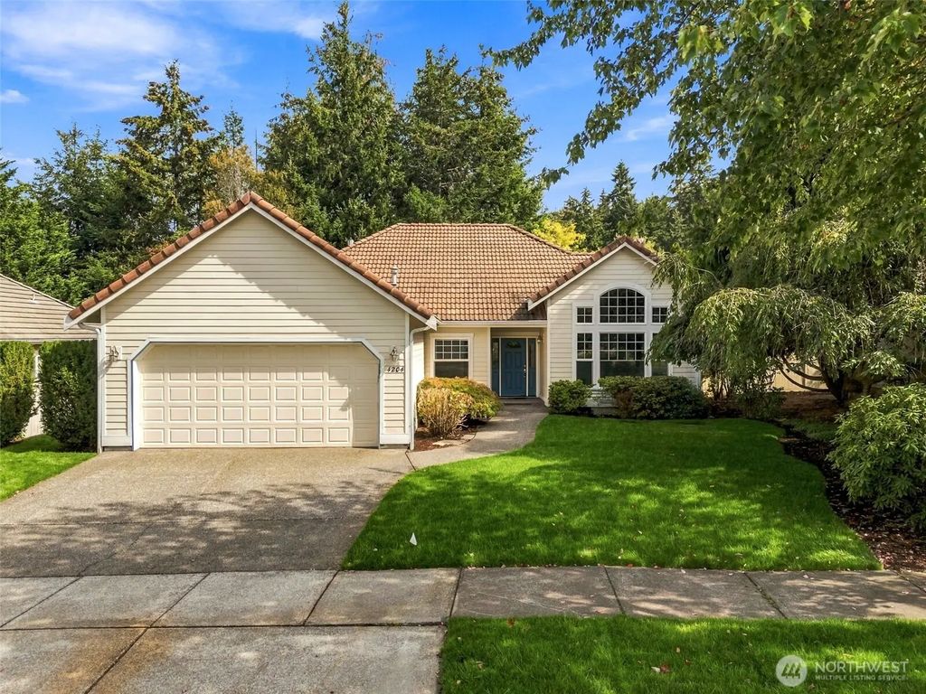4204 Campus Green Drive Ne, Olympia
