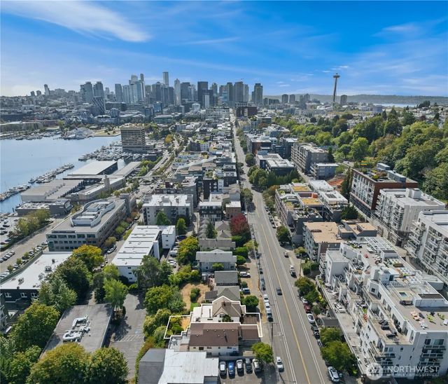 1730 Dexter Avenue N, Seattle