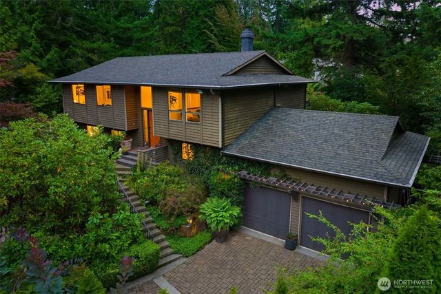 21803 Ne 17th Court, Sammamish