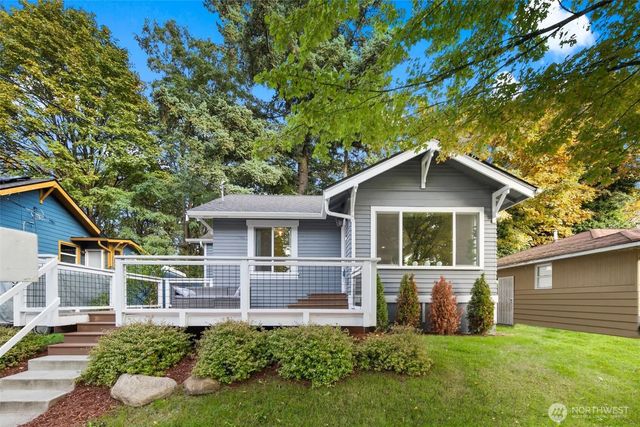 9338 39th Avenue S, Seattle