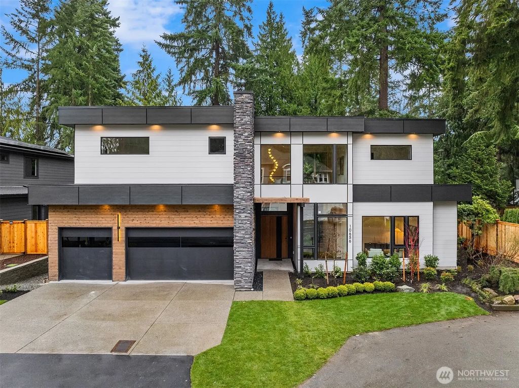 10656 Woodhaven Lane, Bellevue