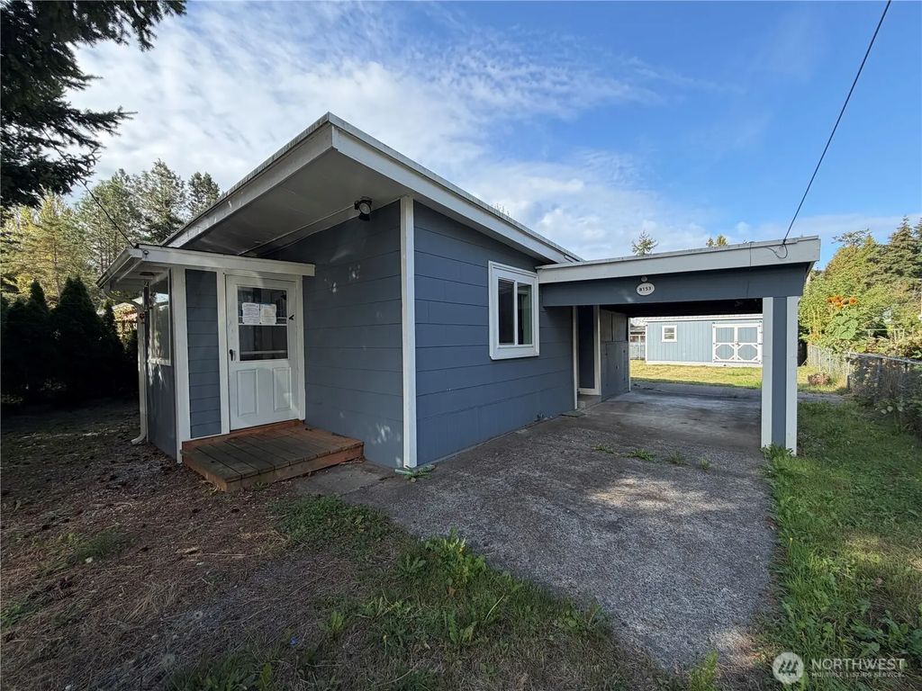 8153 Harborview Road, Blaine