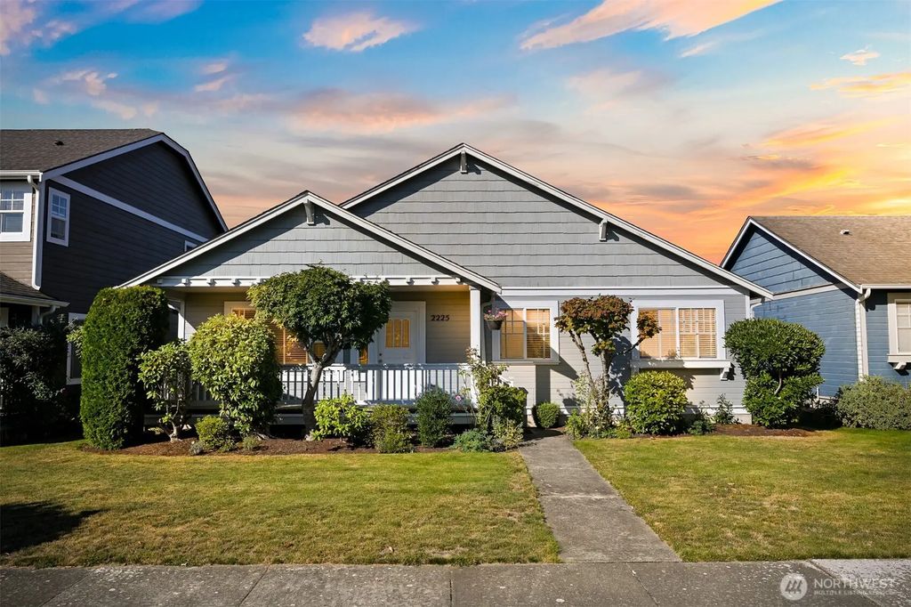 2225 Dogwood Street, Lynden