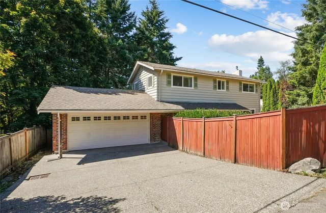 8003 Ne 203rd Street, Kenmore