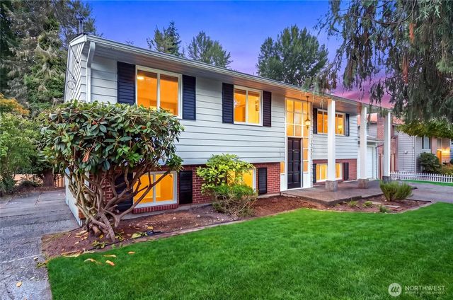 15627 Se 11th Street, Bellevue