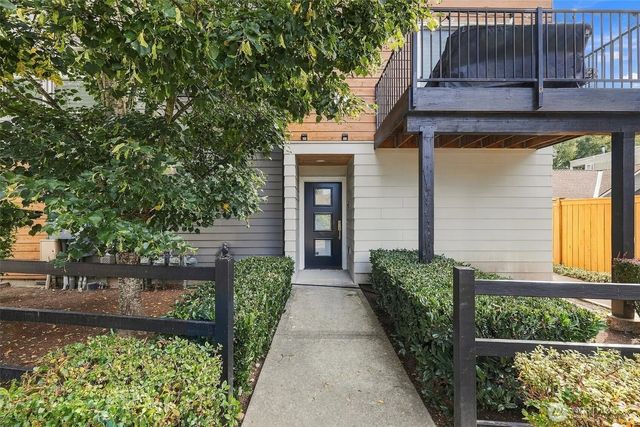 18234 73rd Avenue Ne 103, Kenmore