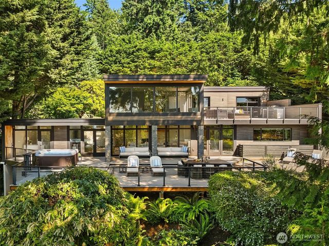 899 Nw Elford Drive, Seattle