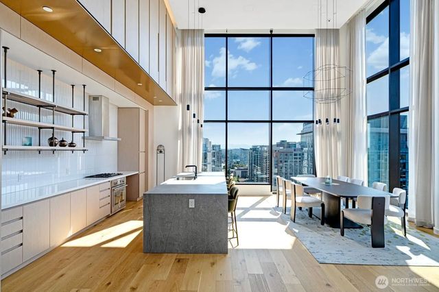 10232 Ne 10th Street 1207, Bellevue
