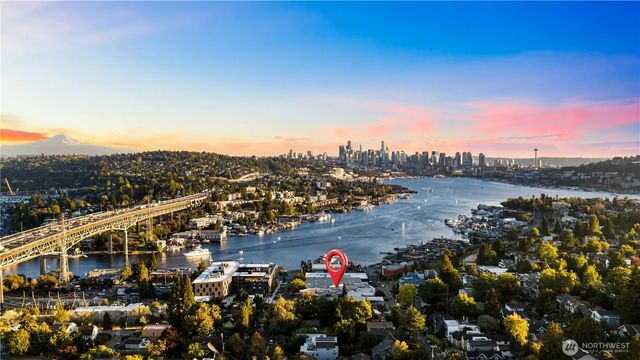 200 N Pacific St Se 303, Seattle