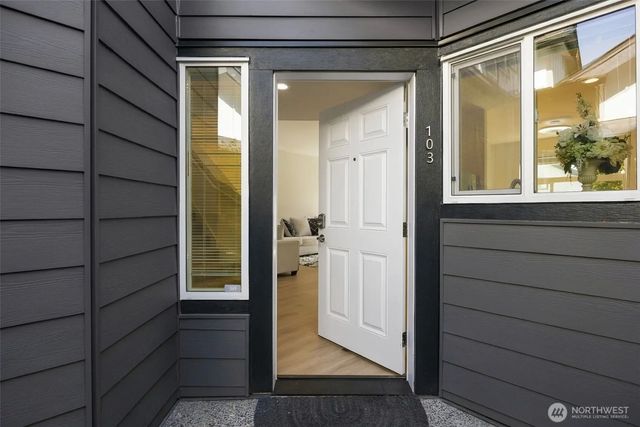 22619 4th Avenue W 103, Bothell