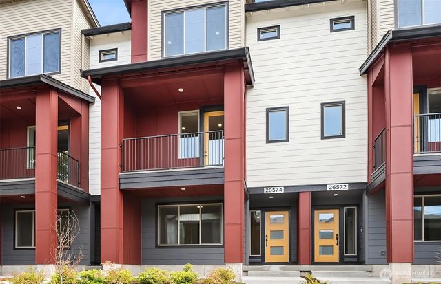 26574 Ne 143rd Street 40-e, Duvall