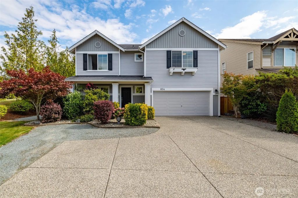 824 Pyramid Peak Place, Mount Vernon