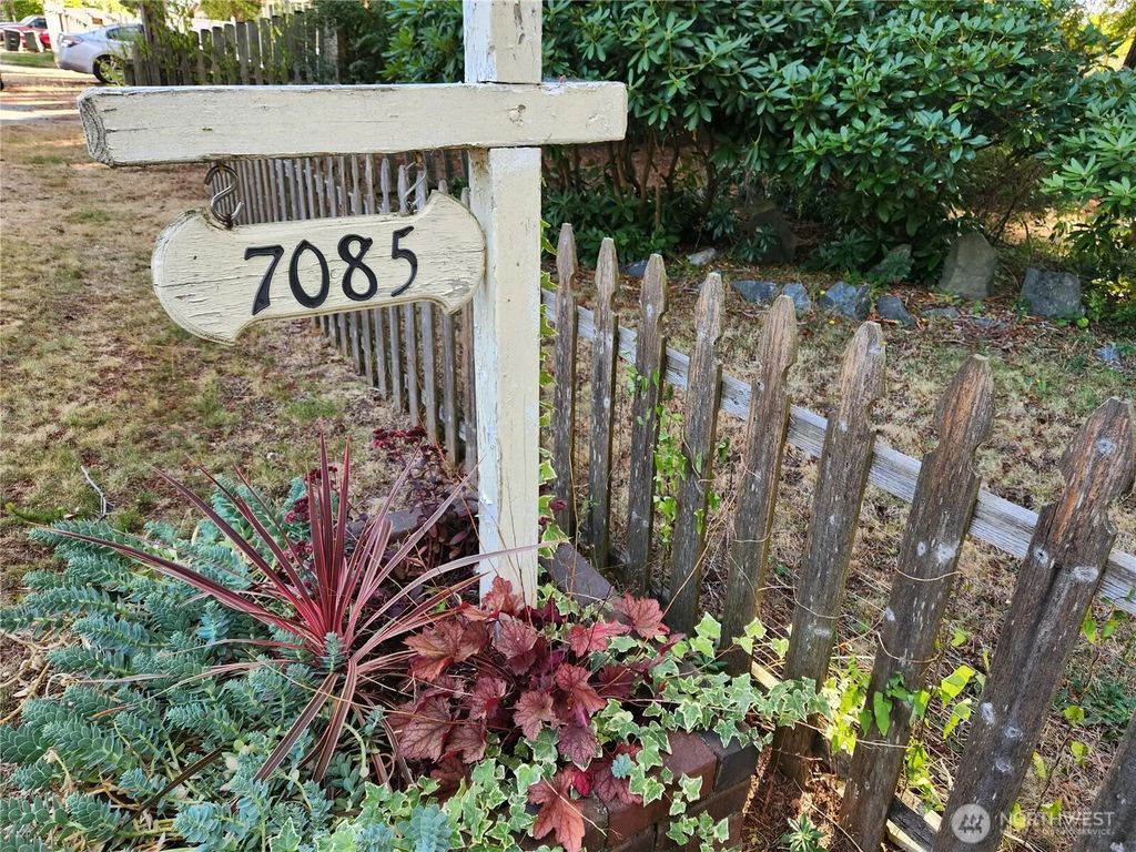 7085 Tall Cedars Lane, Ferndale