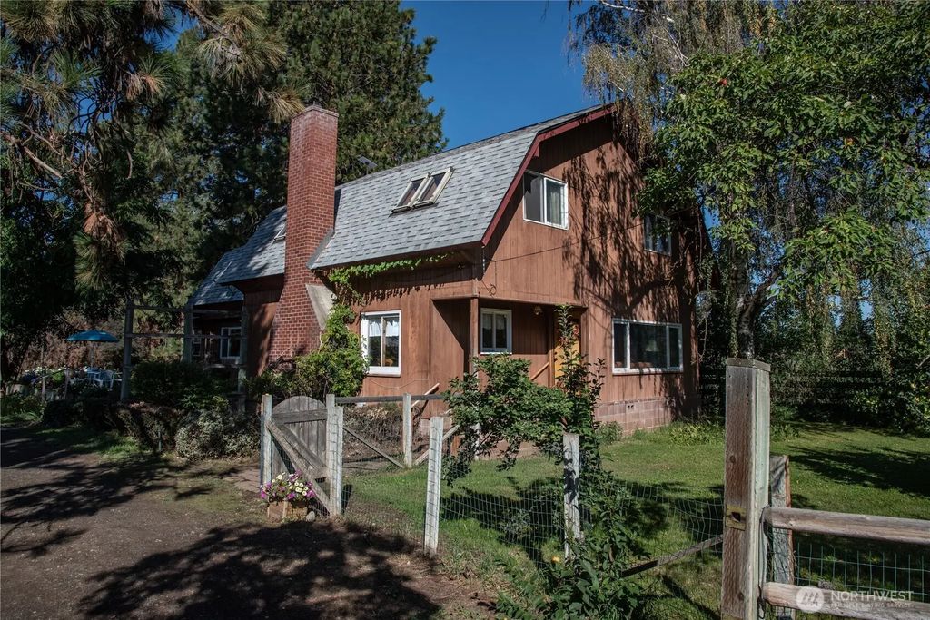 2601 Riverbottom Road, Ellensburg