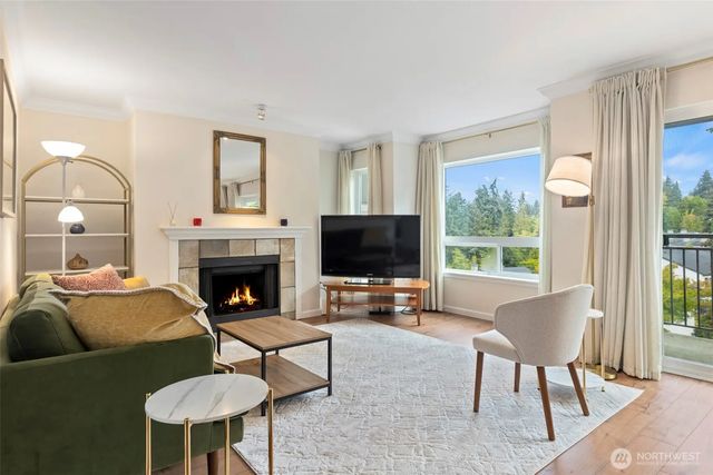 31500 33rd Place Sw Q203, Federal Way