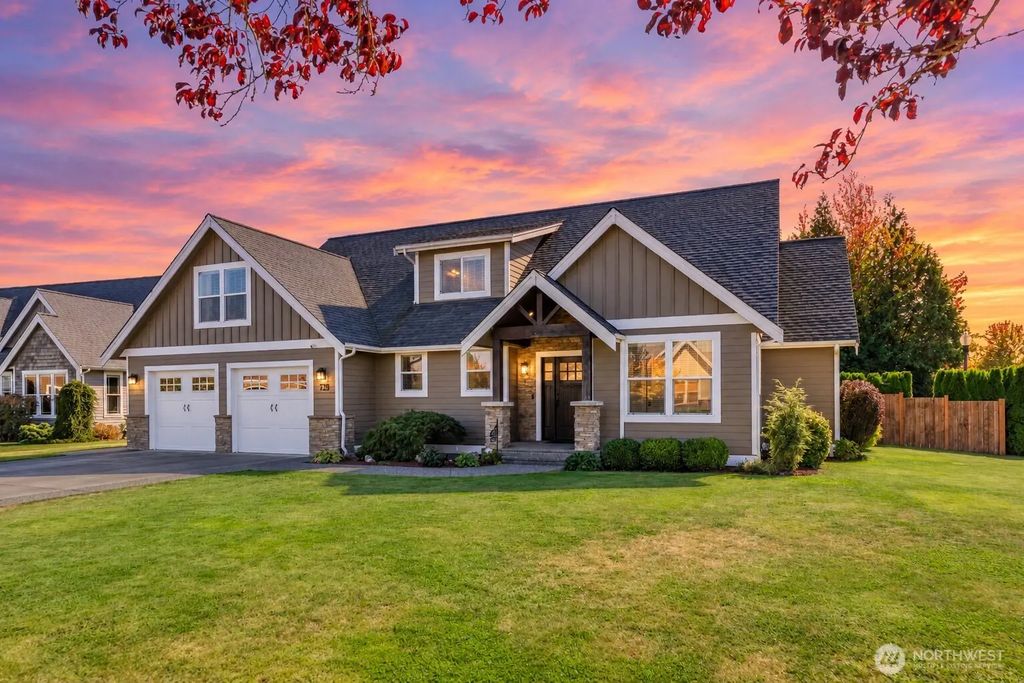 733 W Park Drive, Lynden