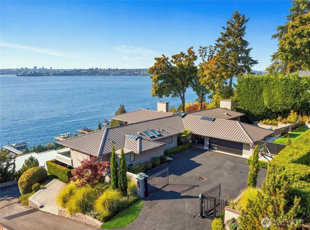 3223 Evergreen Point Road, Medina