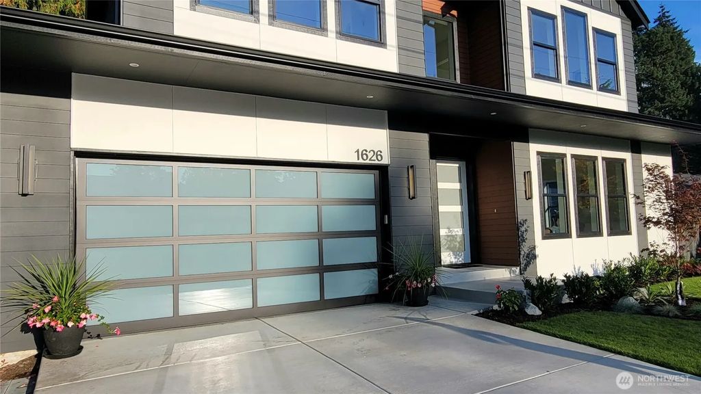 1626 172nd Avenue Ne, Bellevue