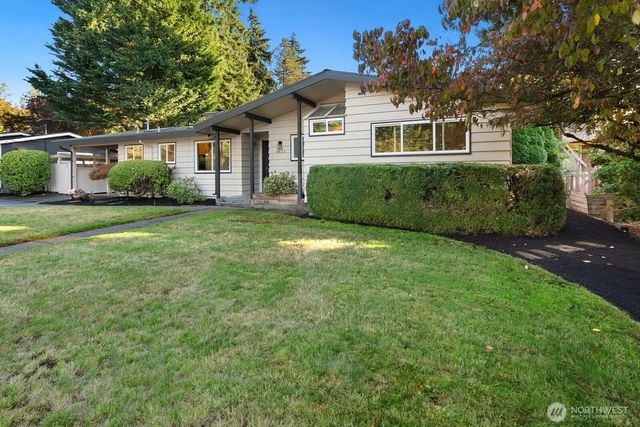 6633 Ne Arrowhead Drive, Kenmore
