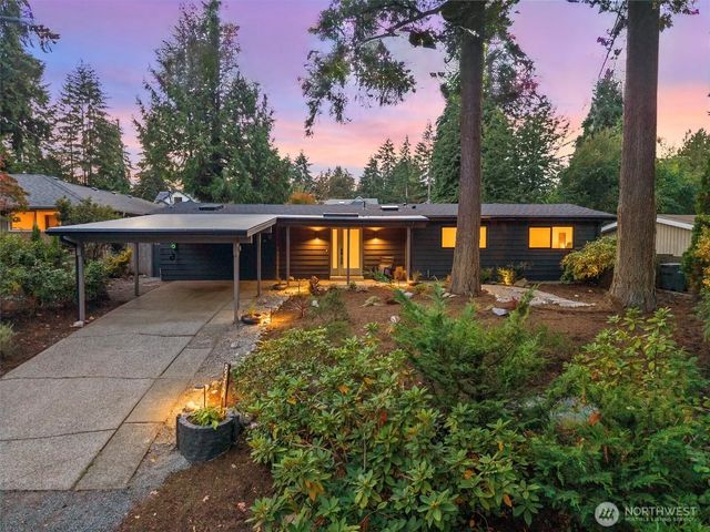 8317 134th Avenue Ne, Redmond