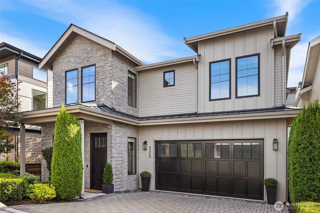 225 3rd Avenue S, Kirkland