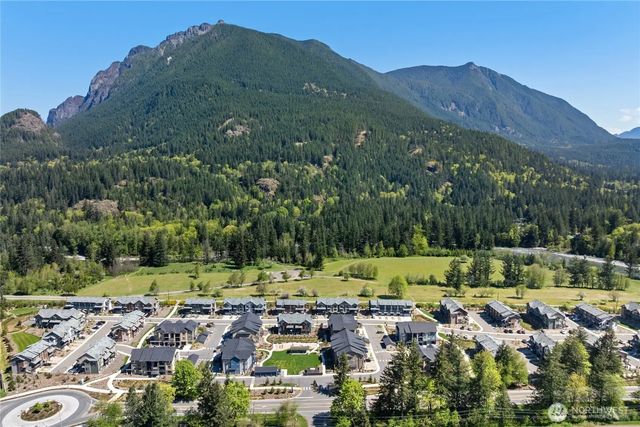 1188 Waterfall Way Se 1802, North Bend