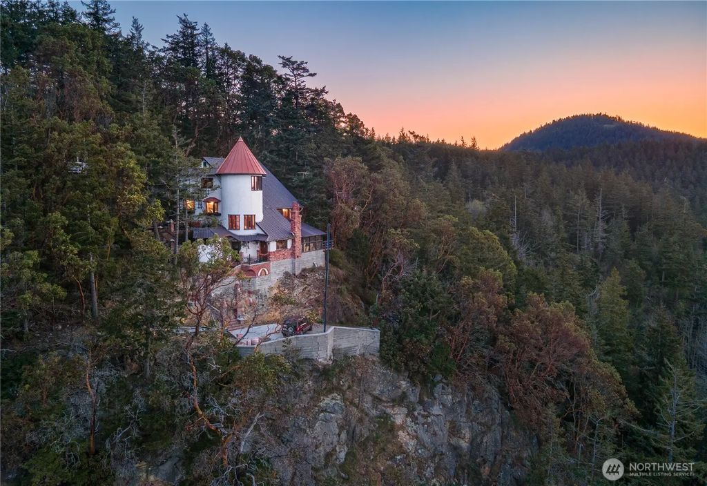 4385 Wildwood Lane, Anacortes